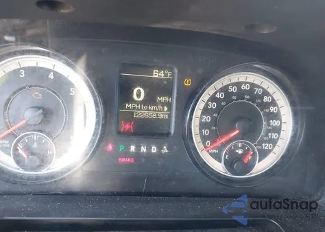 2018 Ram 2500 Tradesman 4X2 8' Box z USA, uszkodzony, nr VIN 3C6TR4HT7JG306478